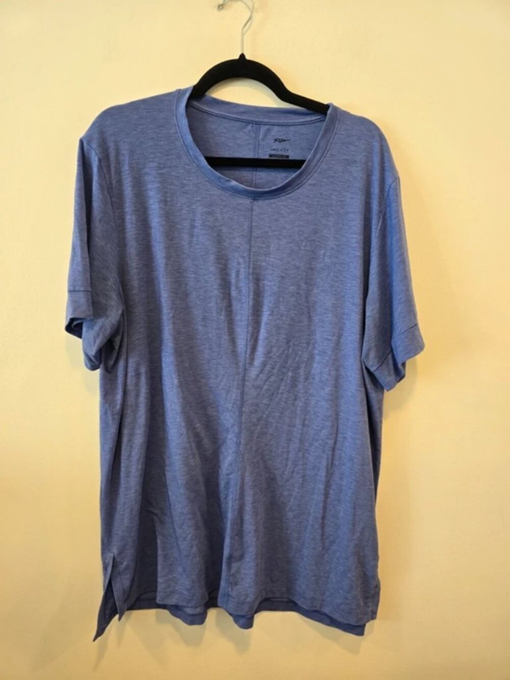 Nike yoga size xl top